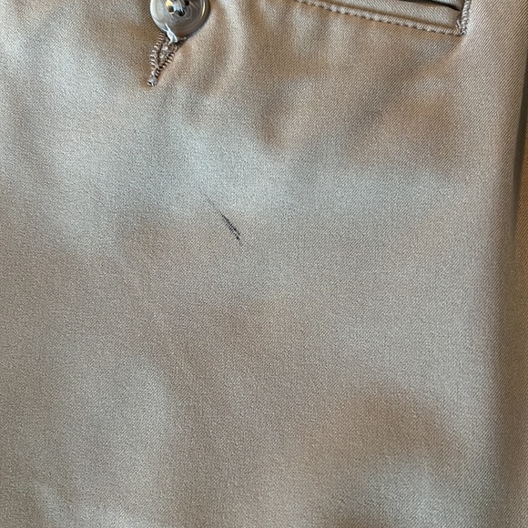 Greg Norman 36x30 khaki pants - Picture 2 of 4